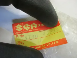 A245. Suzuki GSX 750 S Hitzeschild Hitzeschutz Auspuff Krümmer 14790-33202 - Bild 4