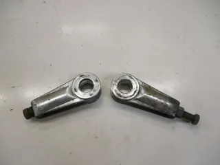 3. Honda CB 900 F_F2 Bol d`Or SC01 Kettenspanner Antriebskettenspanner rechts li - Bild 1