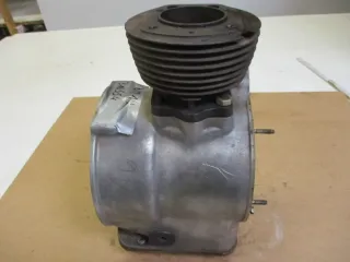 Motor 22440180100 Motorblock BM14 BMW R 25/2/3 Motorgehäuse Gehäuse Zylinder Ölw - Bild 2