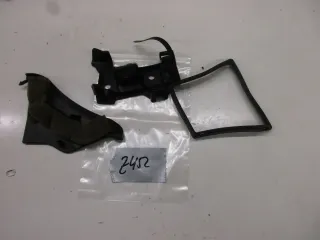 Verkleidung Kleinteile Z452 Yamaha YZF-R6 RJ 15 Konvolut Dichtung Rahmen Blende - Bild 1
