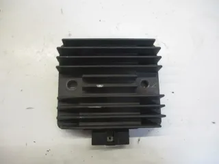 Spannungsregler SH713AA X610 Yamaha YZF-R6 RJ 05 Bj.03-05 Lichtmaschine Regler - Bild 1