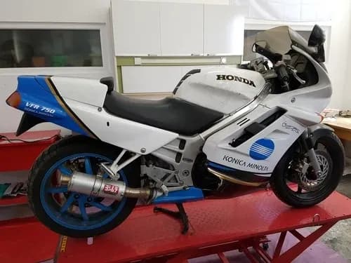 HONDA VFR 750 F.......VF 500 F